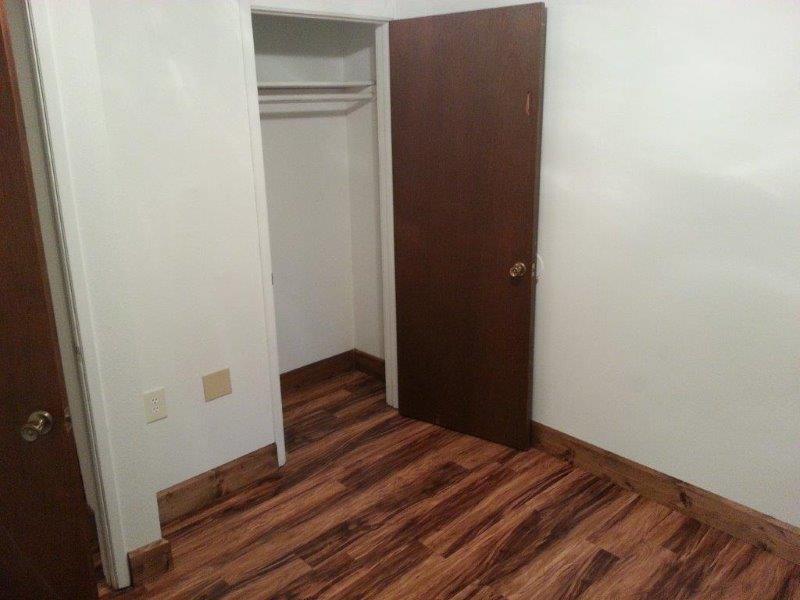 For Rent Howard Ave Apartments Effingham Kansas